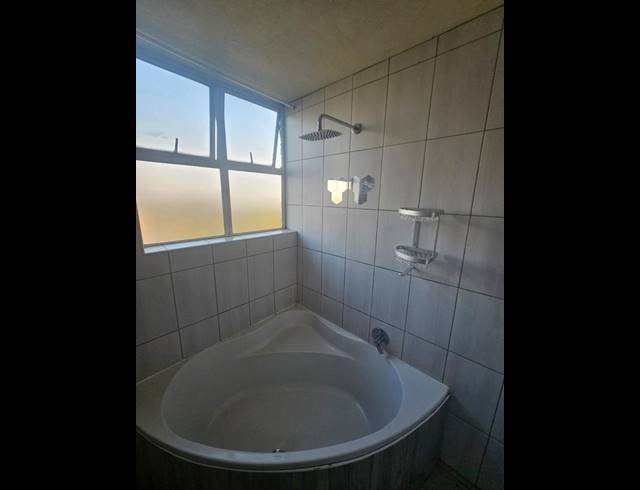 2 BEDROOM APARTMENT FOR SALE IN WONDERBOOM SOUTH